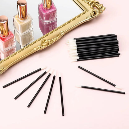 200 Pieces Disposable Lip Wands, Lip Brushes, Lipstick & Gloss Applicators Lint Free Makeup Applicator Brush Beauty Tool